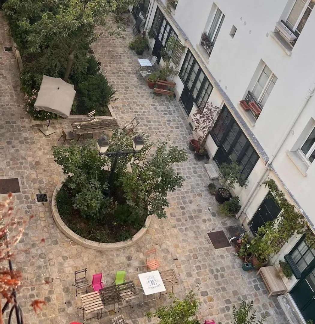 Renovated ! City Of Lights, Light Your Visit Parigi 0*,