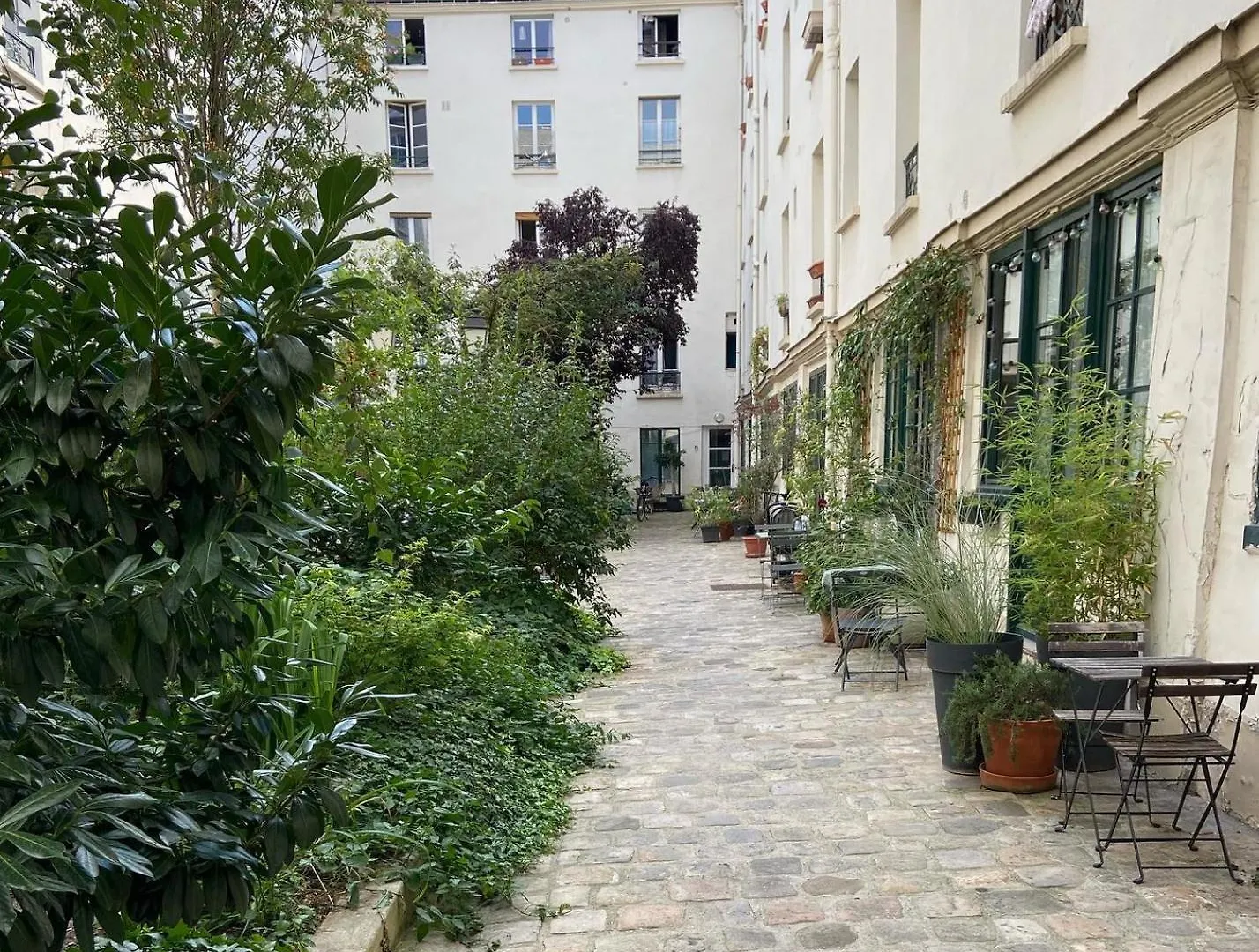 Renovated ! City Of Lights, Light Your Visit Paris 0*,  France